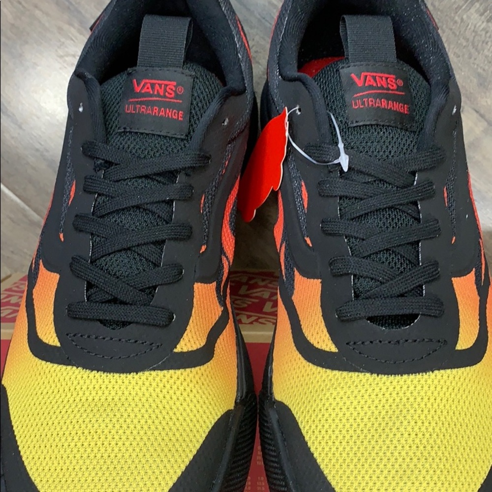 • VANS ULTRARANGE RAPIDW FLAMES Black WMNS - Picture 8 of 16